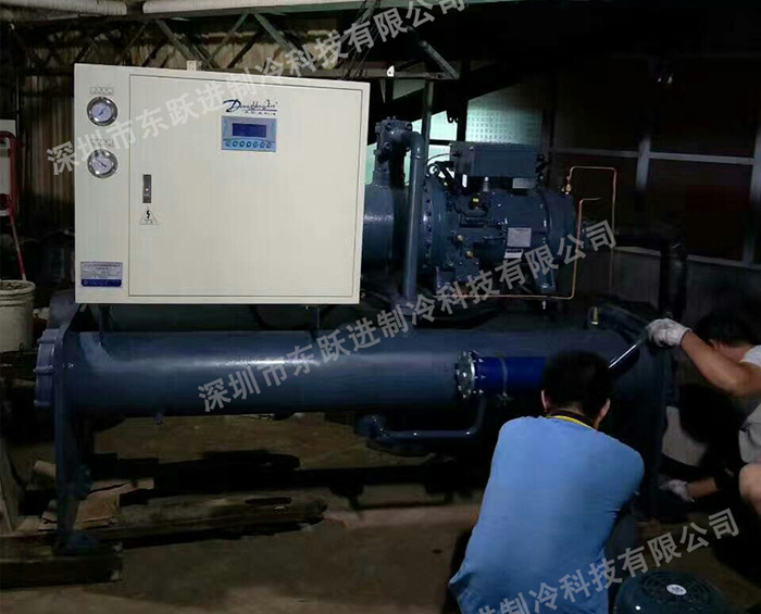 廣西制藥廠螺桿式水冷機(jī)組案例_中藥工藝降溫機(jī)組解決方案