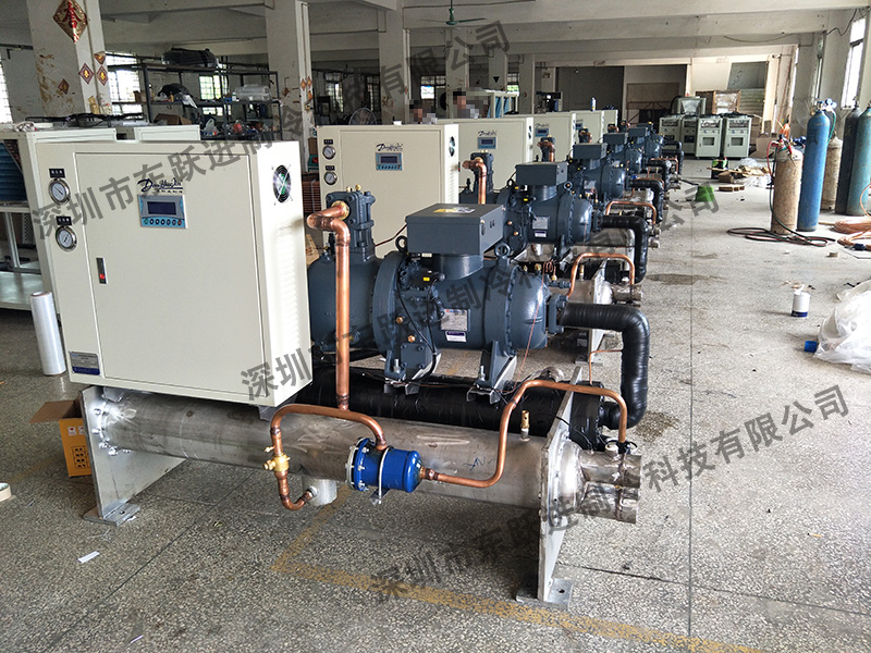 水冷工業冷水機